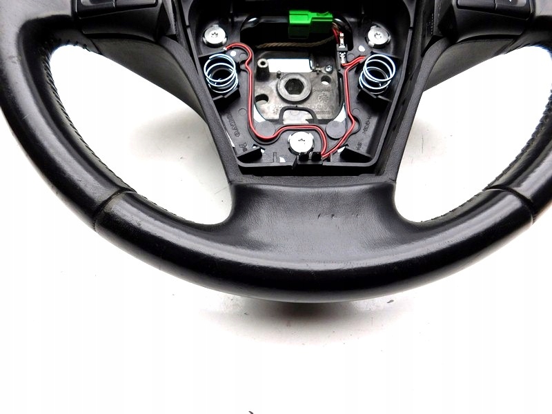 09/23 VOLVO C30 S40 V50 FL LEDERLENKRAD LEDER MULTIFUNKTION Product image