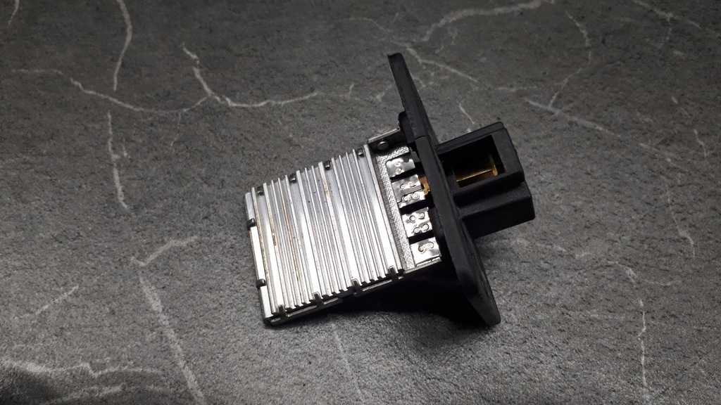Hyundai L30 Widerstand Product image