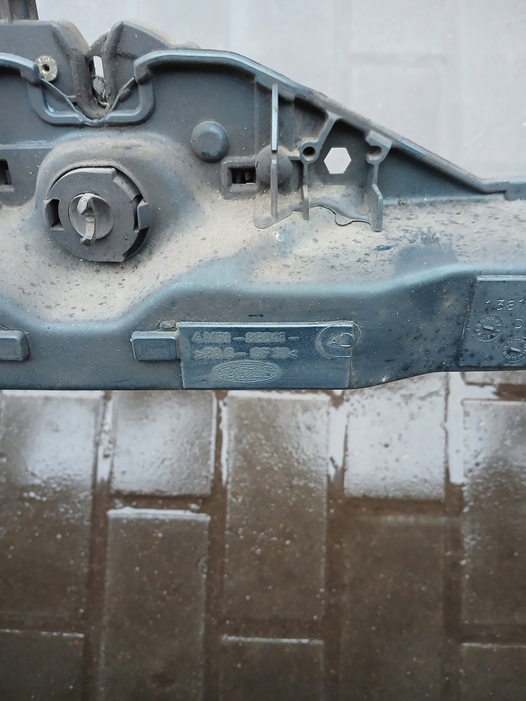 Gürtelfrontstrahl Front -Set Original Ford Focus MK2 Farbe T4 Product image