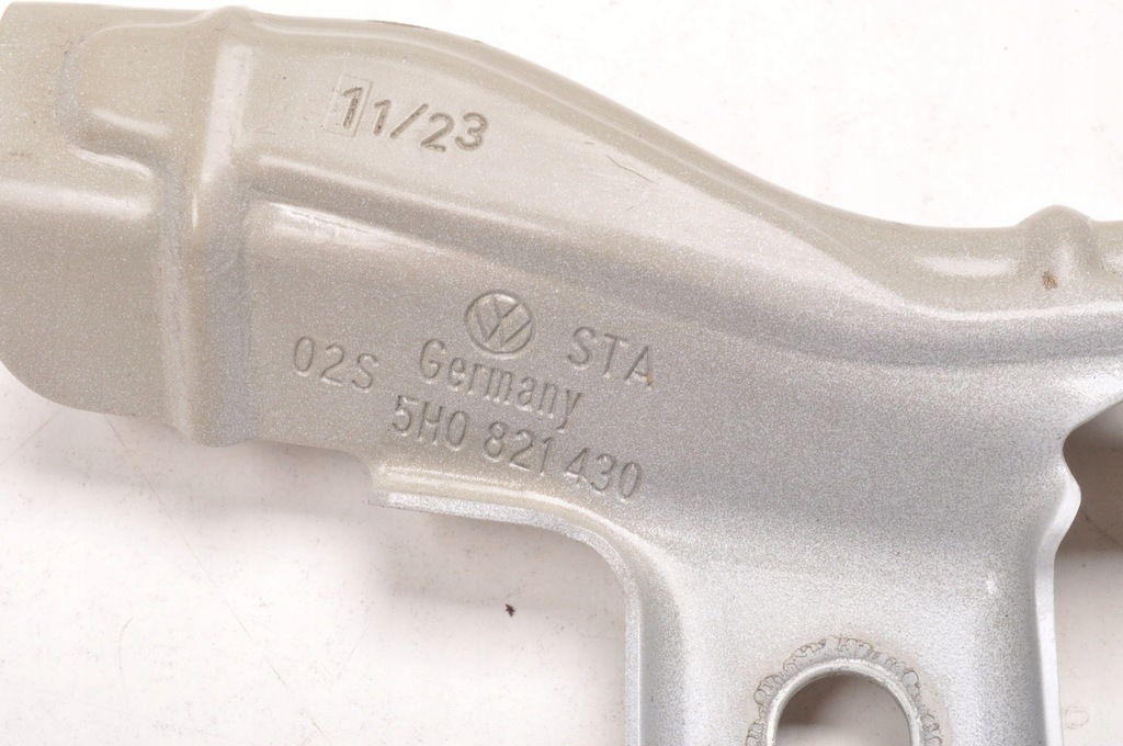 Volkswagen Golf VIII Musek Befestigung 5H0821430 Rechten HB 5d Product image