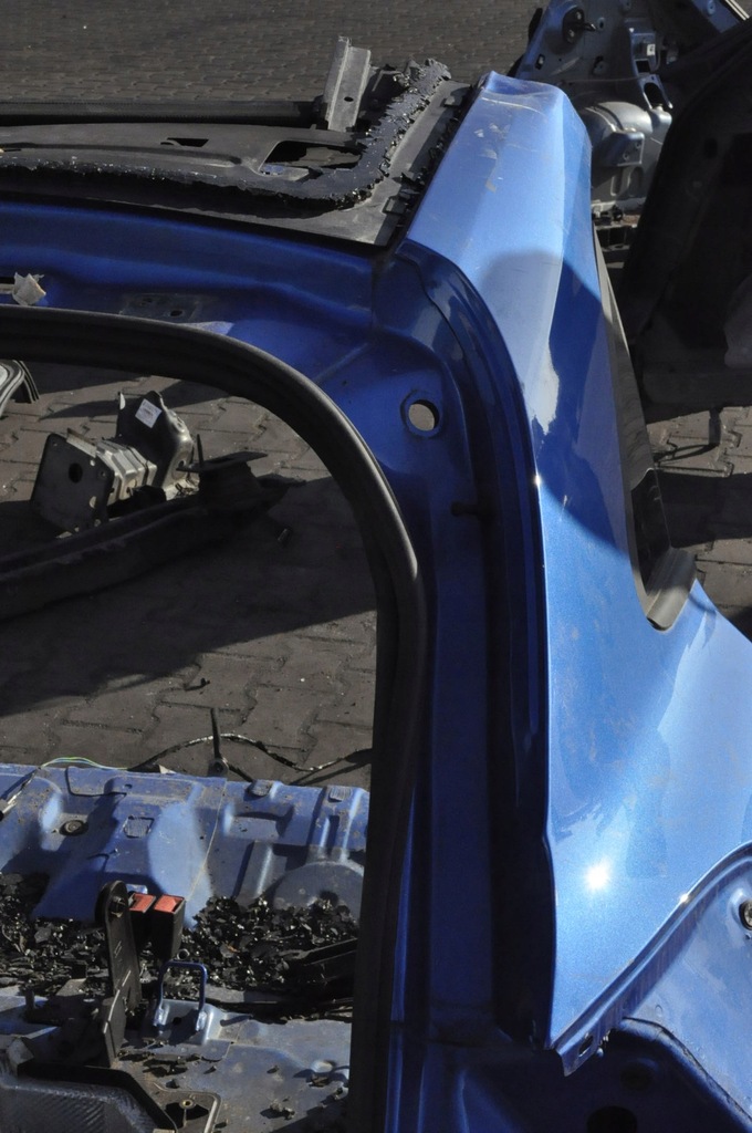 FORD PUMA II MK2 GESAMTES HINTERES ASS-BAD HINTERER RIEMEN LINKS RECHTS VIERTEL Product image