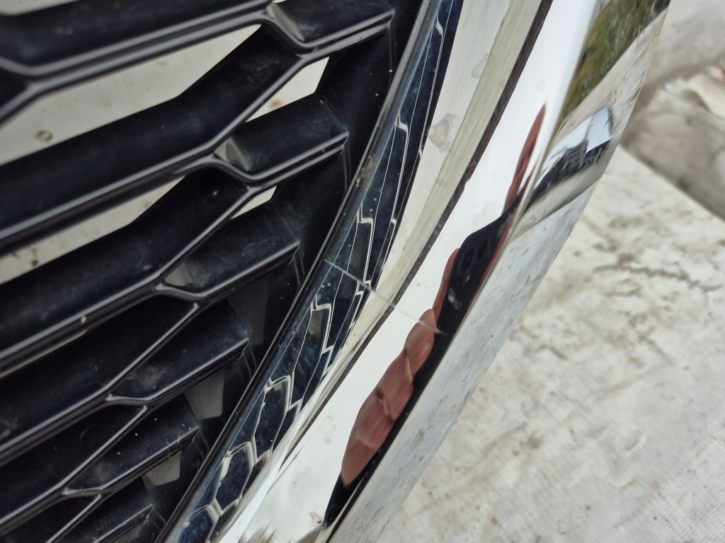 Grill-Kunststoßstangen-Nissan Qashqai II LIFT 62398 HV80A Product image