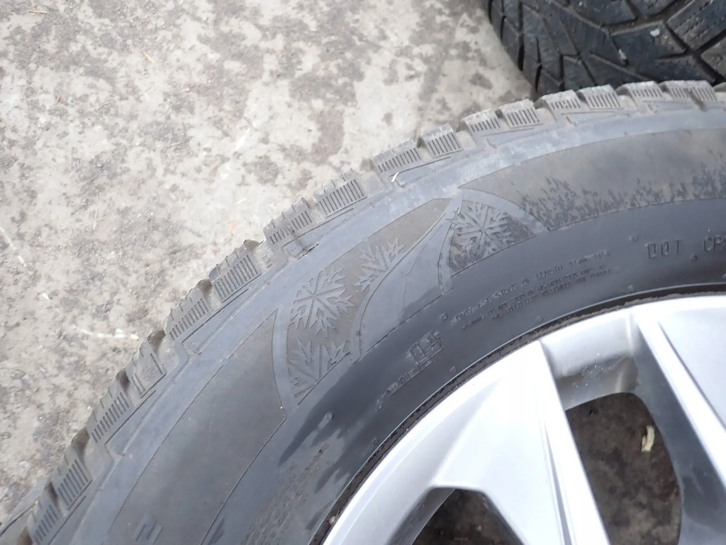 Räder Alufelgen 17 mit Reifen 235/65 R17 108T M+S Toyota Sienna 2021 Product image