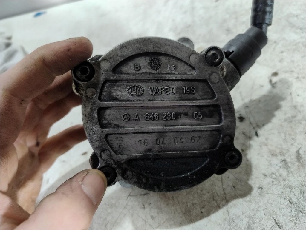 VAKUUMPUMPE VAKUUM MERCEDES W203 2.2 CDI A6462300165 Product image