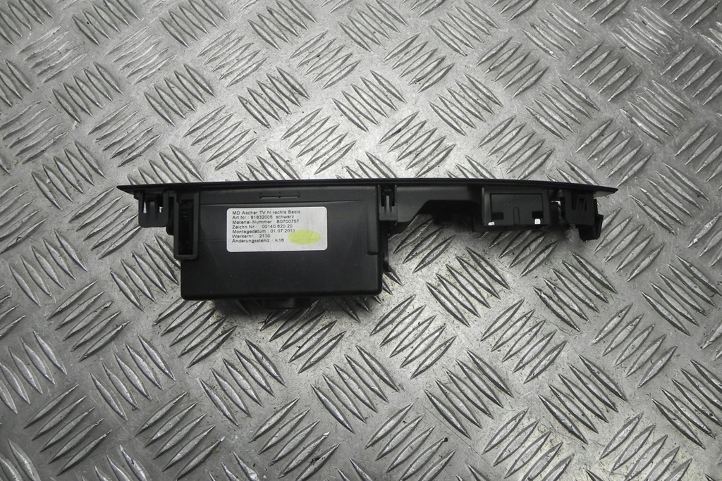 Aschenbecher BMW 7 (F01, F02) 9116338 2012 Product image