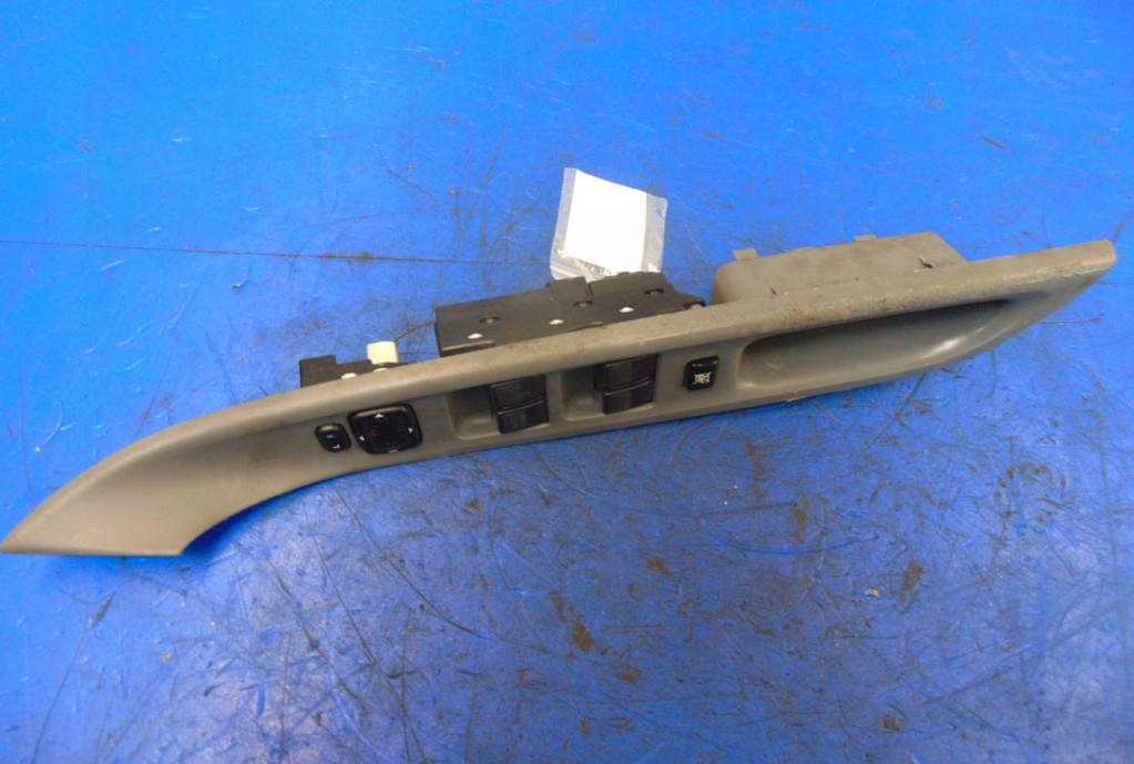 Mazda 6 1,8 16 V Benzinkämme 5d Glassschalter Product image