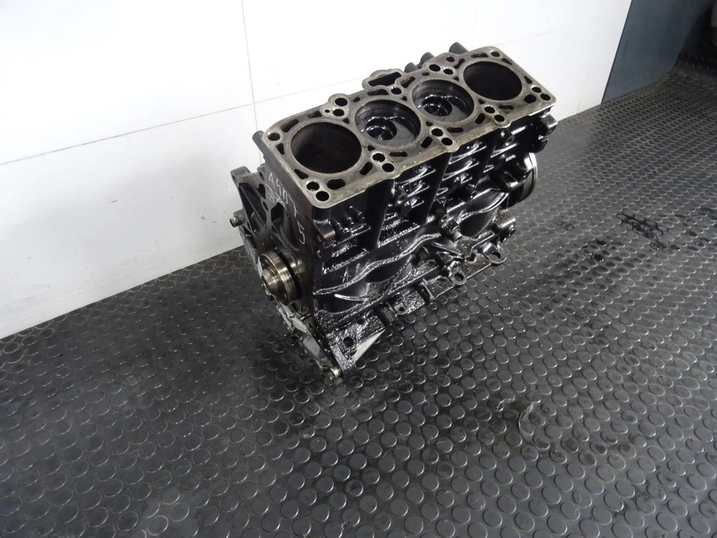 BKE MOTORBLOCK AUDI A4 B7 1.9 TDI WELLENSATZ Product image