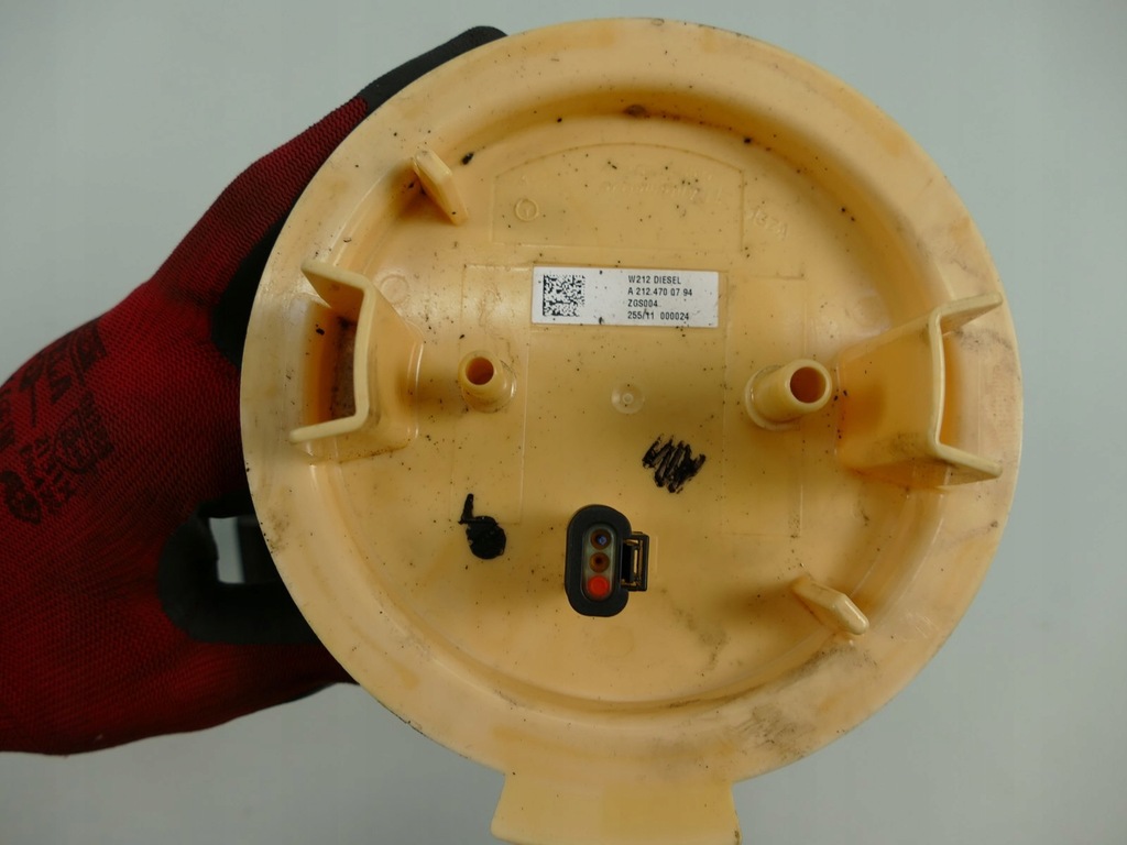 MERCEDES W212 2.2 CDI KRAFTSTOFFPUMPE SCHWIMMER Product image