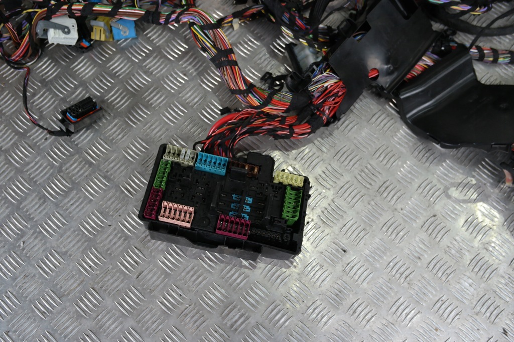 MERCEDES W205 AMG 6.3 COMBI INNENEINBAU Product image