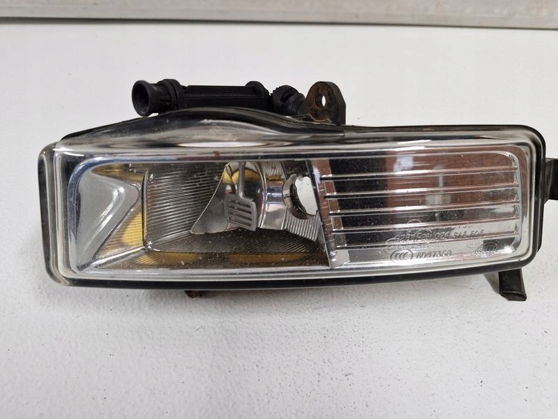 AUDI A6 C6 LIFT HALOGEN RECHTS NEBELSCHEINWERFER RECHTS Product image