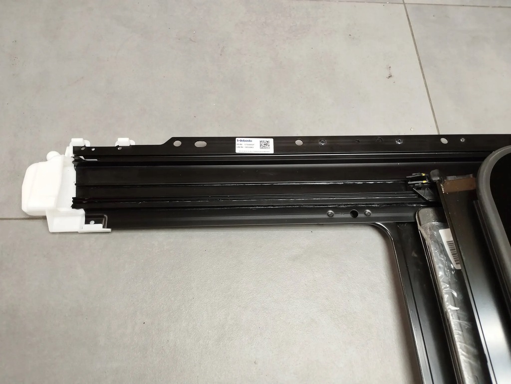 Audi A5 Sportback 8TA Schiebedach 8T8877041E Product image
