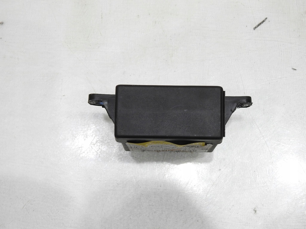 STEUERMODUL FÜR ZENTRALVERRIEGELUNG Product image