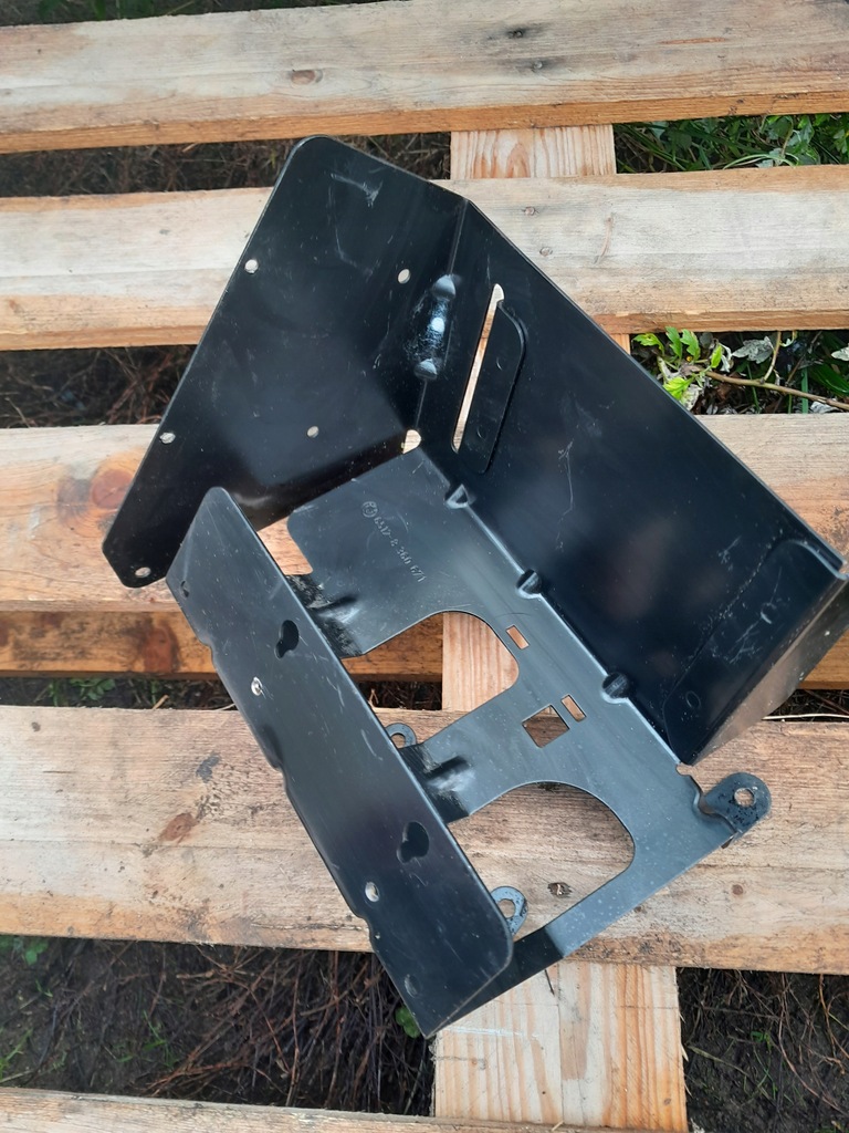 BMW E36 CD-Wechsler-Montagehalterung Product image