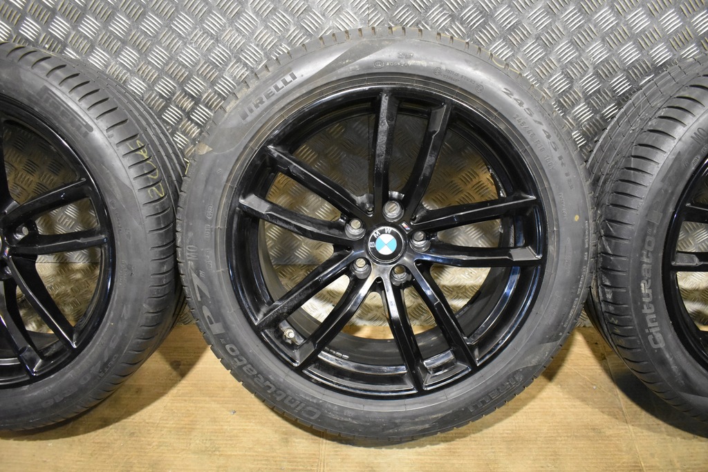 PERFECT WHEELS KPL8" PIRELLI P7 SOMMER BMW G30 G31 G38 M-P 22r 245/45/18 1 Product image