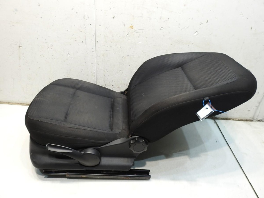 Linker vorderer Sessel Skoda Fabia II Product image