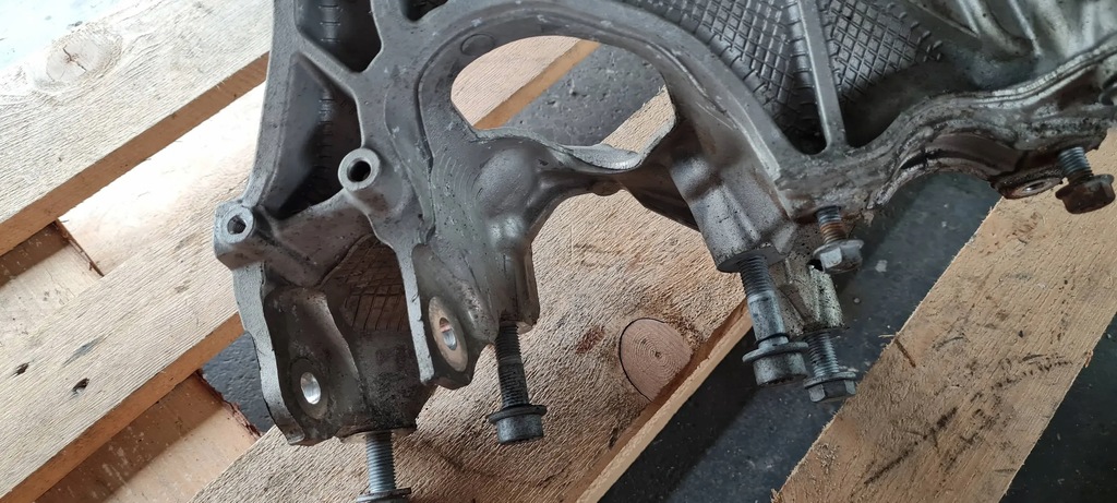A5 8W LEAP BRACKET SLED MONTAGE RECHTS VORNE RECHTS 8W0399296E A4 B9 8W Product image