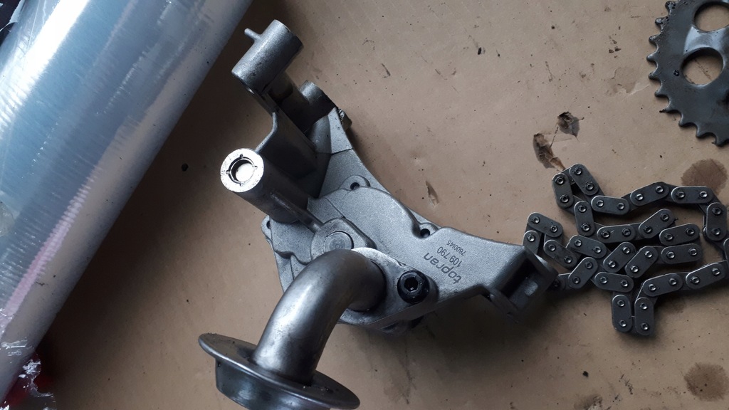 A4 B7 ÖLPUMPE TOPRAN 2.0 TFSI BGB BUL A6 C6 Product image