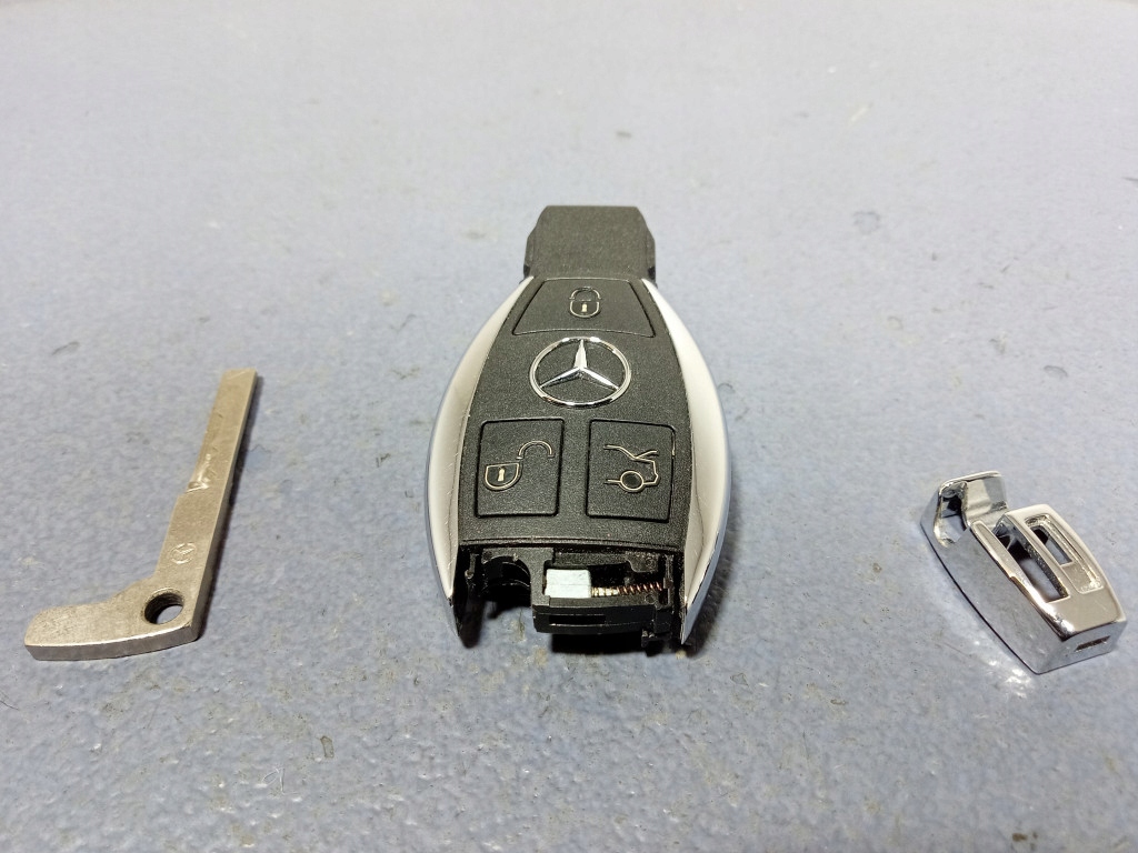 Mercedes ML W166 Key Pilot ESD-110215C Product image