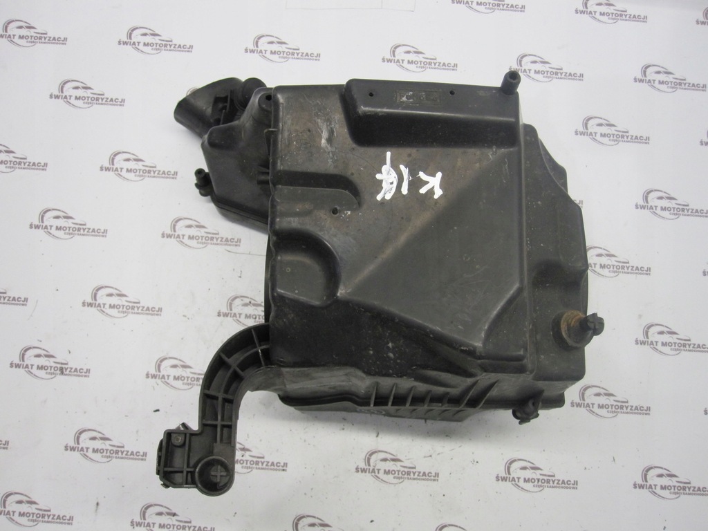 Ford Focus MK3 III 12R Luftfiltergehäuse AV61-9600-BF Product image
