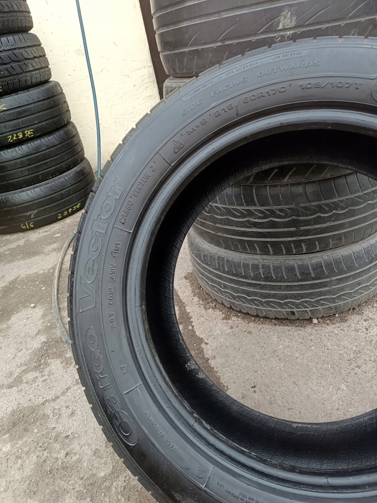 215/60R17 17C Ganzjahres-Winterreifen GOODYEAR Cargo Vector 2 21r 5mm Legnica Product image