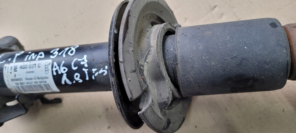 A6 C7 4G LIFT MONTAGEGRIFF STOSSDÄMPFER LINKS VORNE 4G0031C Product image