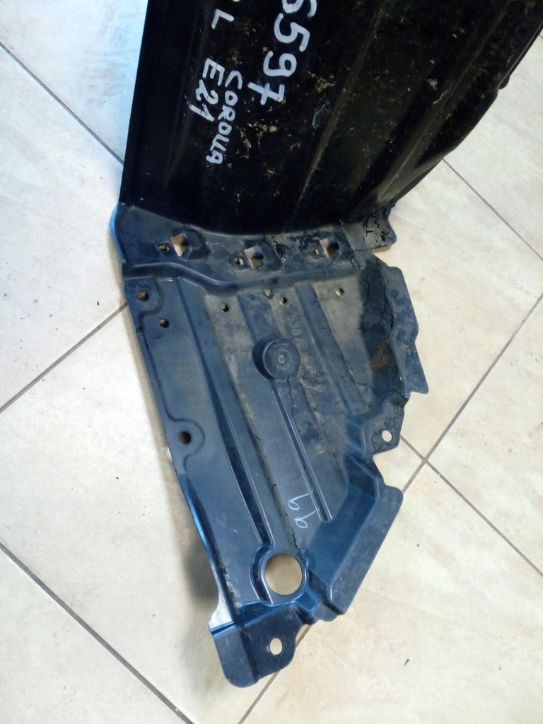 RADkasten TOYOTA COROLLA E21 VORNE ORIGINAL* Product image