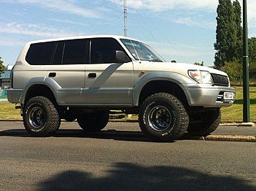 Toyota Land Cruiser J90 KZ J95 Body Lift 50 mm Höherlegung 2 Zoll Schrauben Klasse 10.9 Product image
