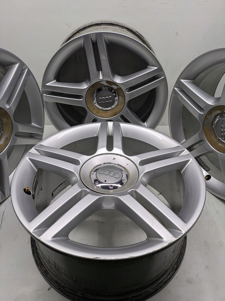 Alufelgen R17 5x112 Et45 Audi 8E0601025AS Product image