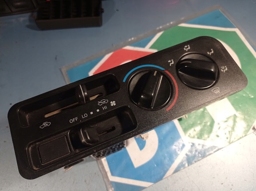 Lüftungsgitter TOYOTA PASEO 1881116021 Product image
