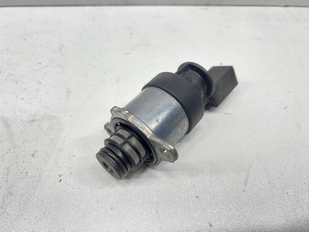 KRAFTSTOFFEINSPRITZPUMPENVENTIL BMW N47 F34 E93 F32 Product image