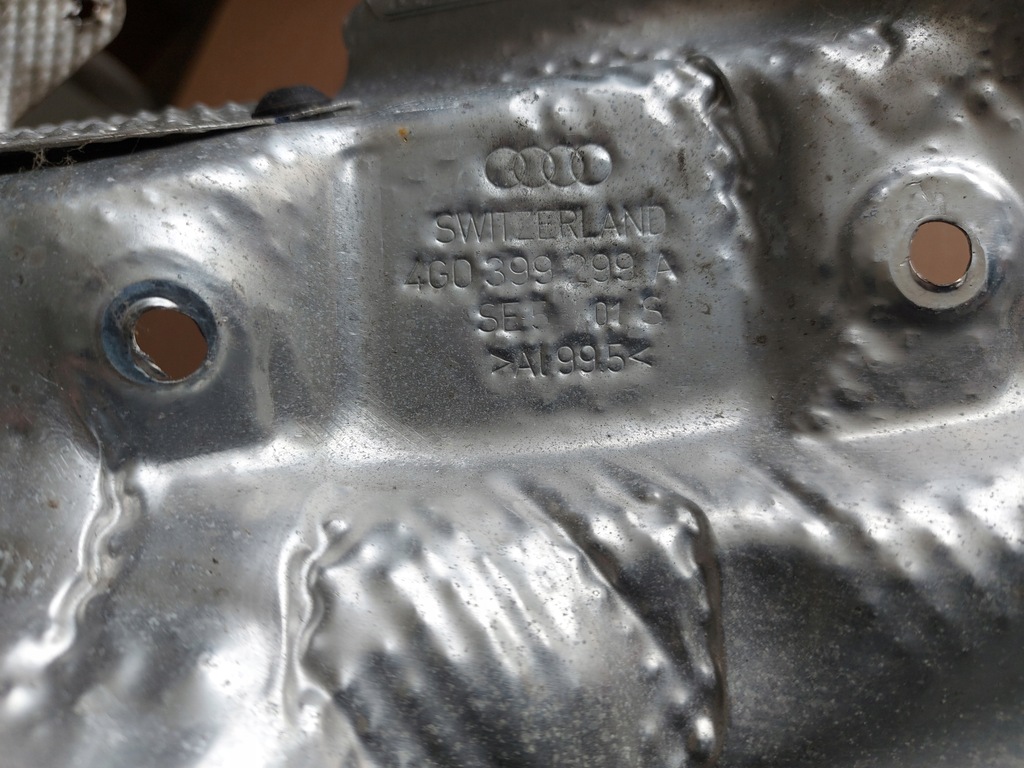 Audi a6 c7 Hitzeschild links 4G0399299A Product image