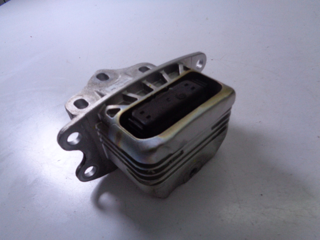 MOTORHALTERUNG BMW 1ER F40 M-SPORT 2.0 DIESEL 2024 Product image