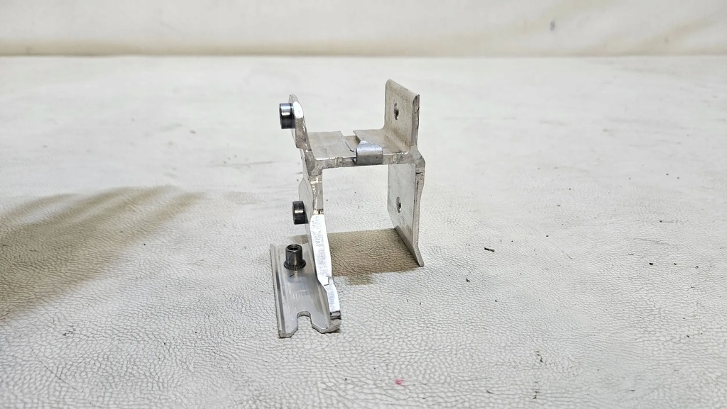 HALTERUNG KÜHLERBEFESTIGUNG BMW F20 F30 7245796 Product image