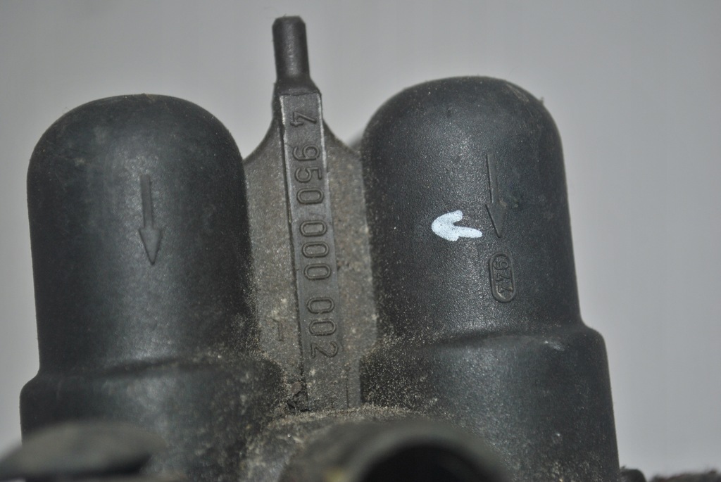 MERCEDES W124 MAGNETVENTIL 4950000002 Product image