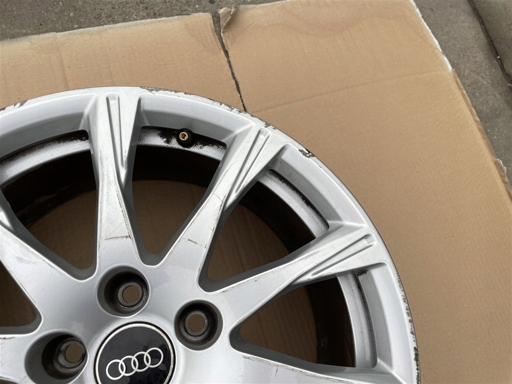 ALUMINIUMFELGE 8W0601025C 7,5J ET 38 17" 5x112 AUDI A4 B9 8W LIFT 19- Product image