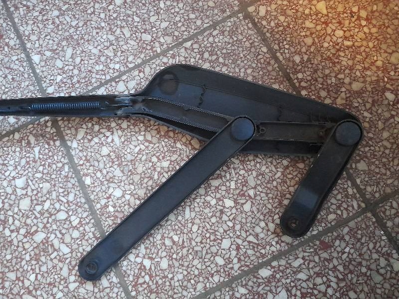 WISCHERARM, VORNE RECHTS, NISSAN ALMERA TINO Product image