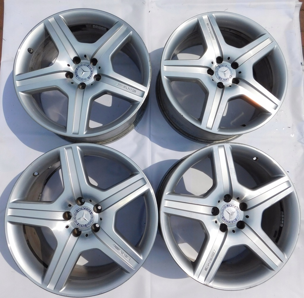 Mercedes W221 AMG Felgen A2214012602 A2214012702 Product image