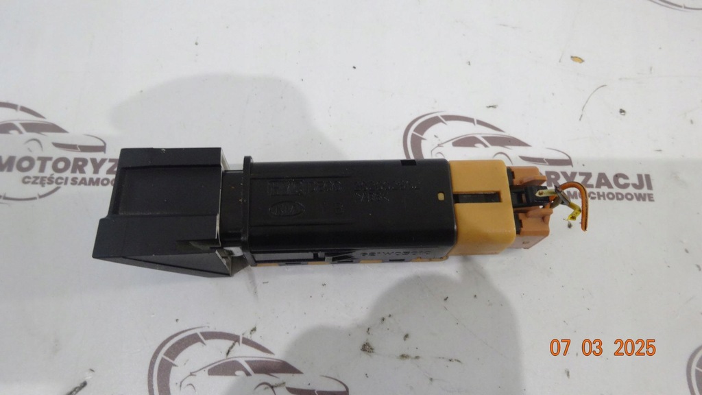 Kia Sorento II 4x4 10r ESP Switch 202002962 621W05010 Product image