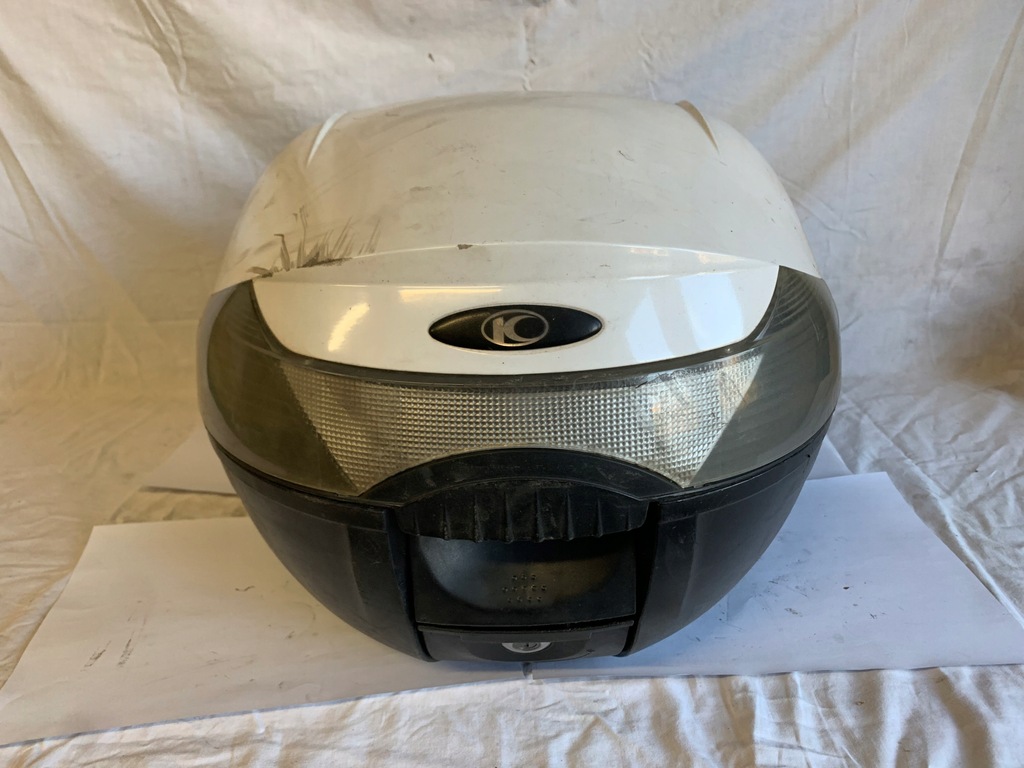 Kymco-Koffer für einen Helm ohne Schlüssel Product image