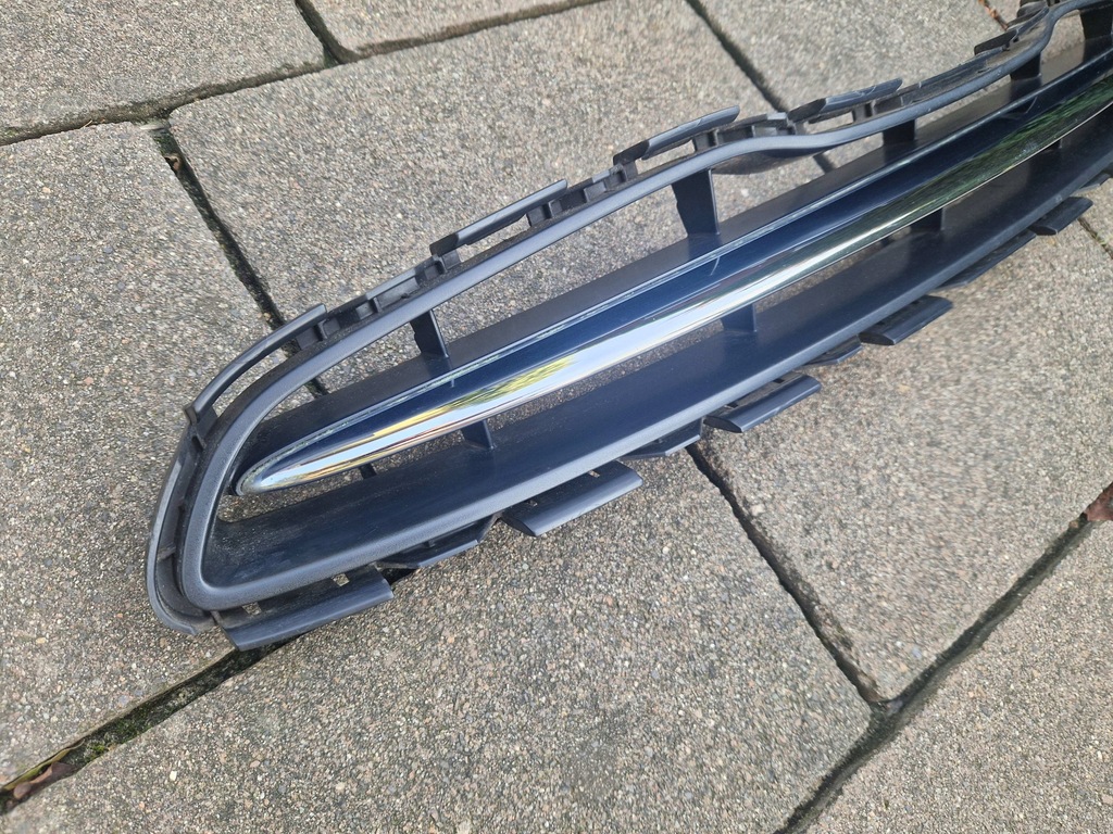 Nissan Micra K13 vor dem Aufheben der Front-Dummy-Chrom GG210-06830-A 10-2013 Product image