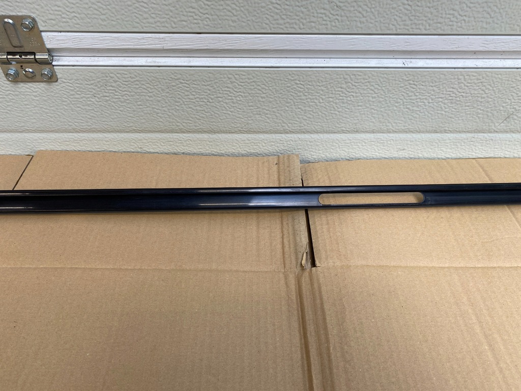 BMW E39 COMBI DACHLEISTE, RECHTS, SCHWARZ Product image