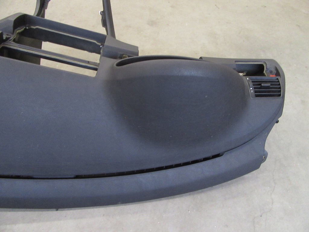 Armaturenbrett BMW e46 Limousine Kombi Coupe Compact Cabrio Europa Product image