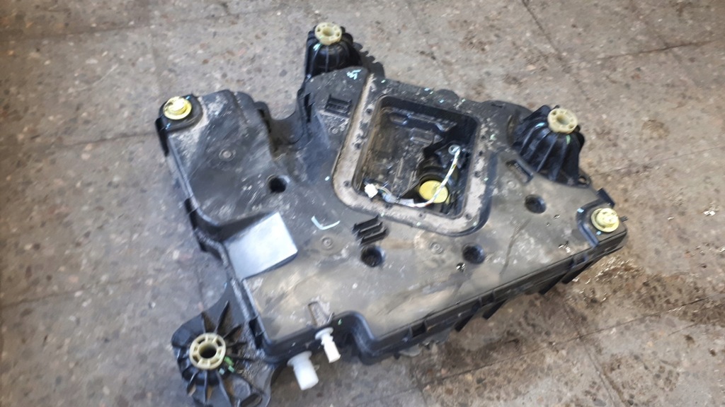 P1001374 AdBlue Expert III Jumpy III Proce II Tank Product image