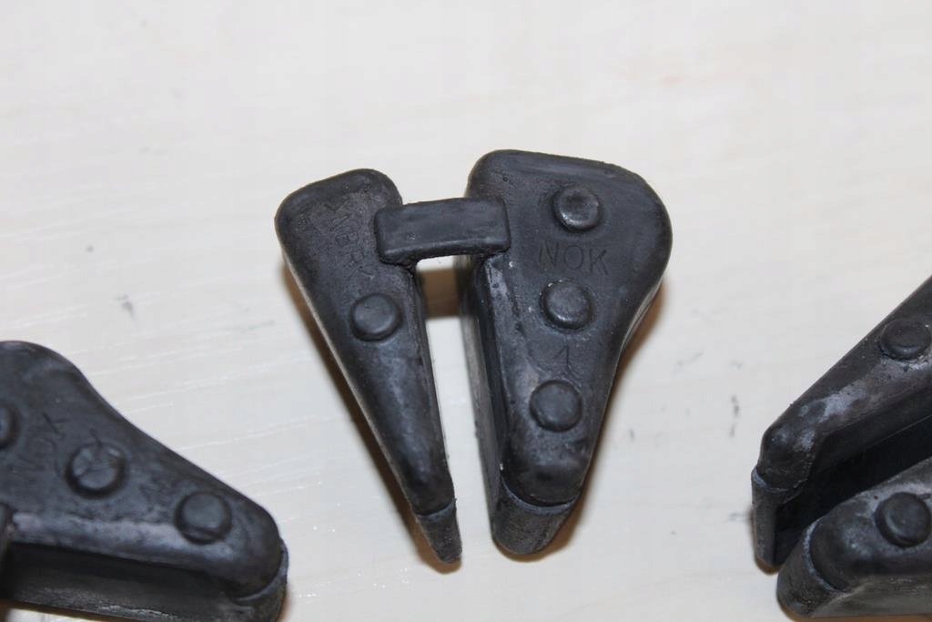 Yamaha YZF R1 RN01 Hinterradantriebsgummi Product image