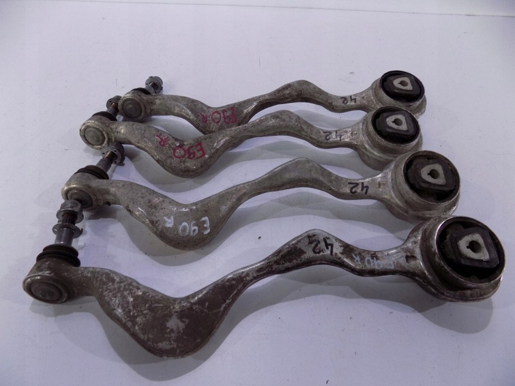 BMW 3 E90/91/92 - Front -Steuer -Argument R - 00042 Product image