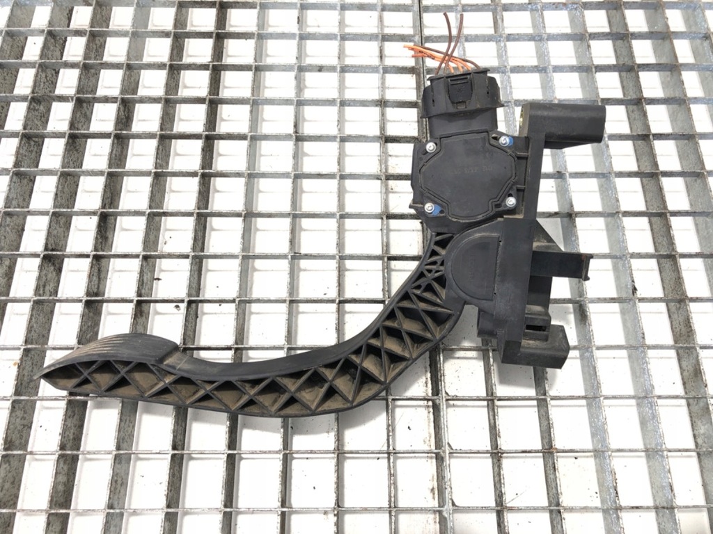 GASPOTENTIOMETER IVECO DAILY III 0281002632 2,3 116KM 99-06 PEDAL Product image