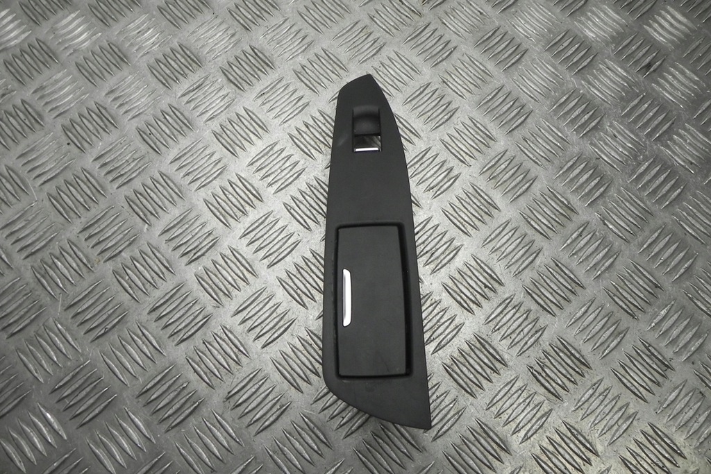 Aschenbecher BMW 7 (F01, F02) 9116338 2012 Product image