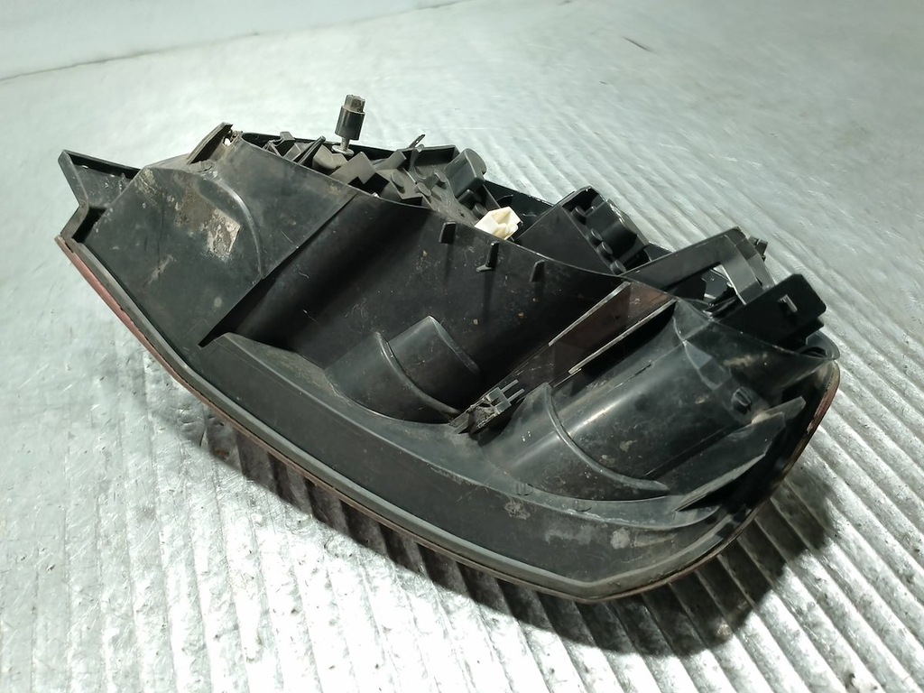 HECKLEUCHTE LINKS PEUGEOT 407 9656606380 SEDAN Product image