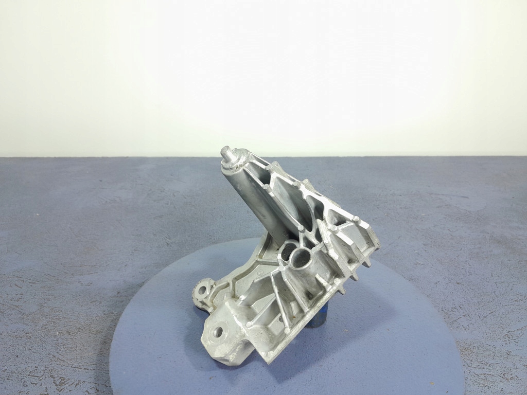 VOLVO XC40 I ​​​​LIFT 2.0 B3 HYB 163 PS GETRIEBEMONTAGE AUT 32249354 Product image