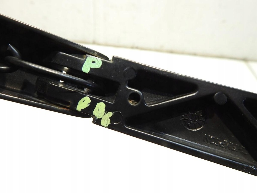 WISCHERARM RECHTS VW PASSAT B6 LIFT 3C1955410B Product image